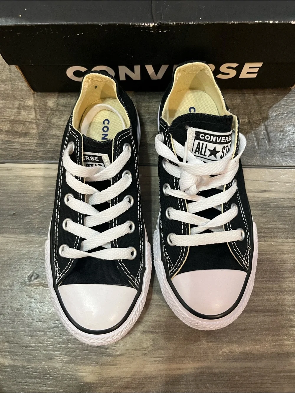Converse Chuck Taylor All Star Black Low Top Kids Youth Size 12 New in Box